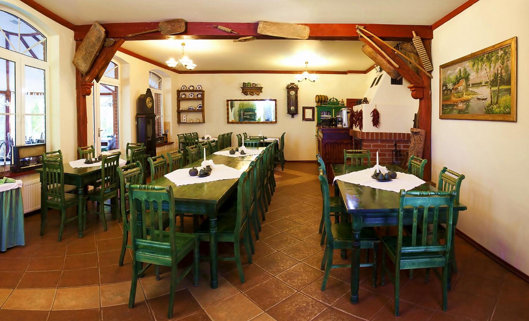 Holiday home Echo Lasu Guzowy Piec